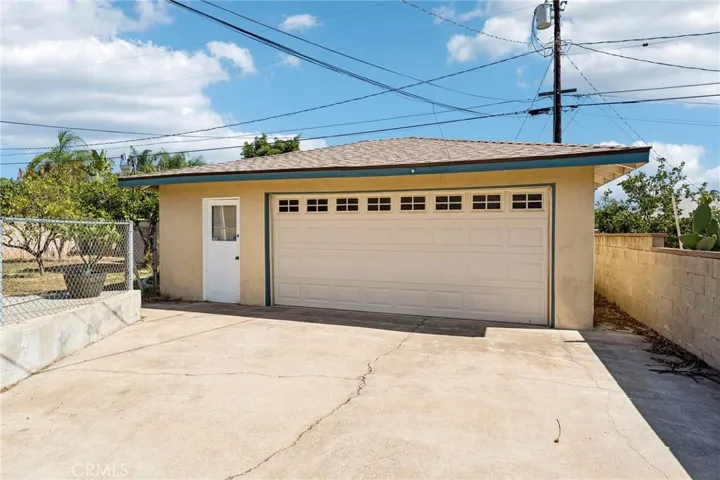 5047 Golden, Riverside, California 92505 — photo 4