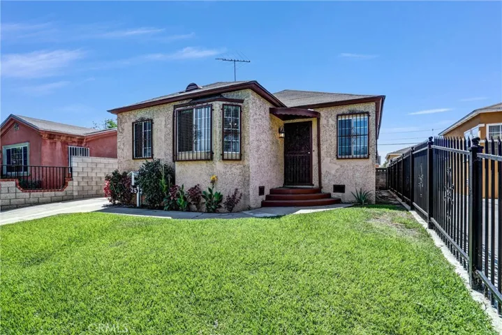 2512 Ohio, South Gate, California 90280 — photo 4