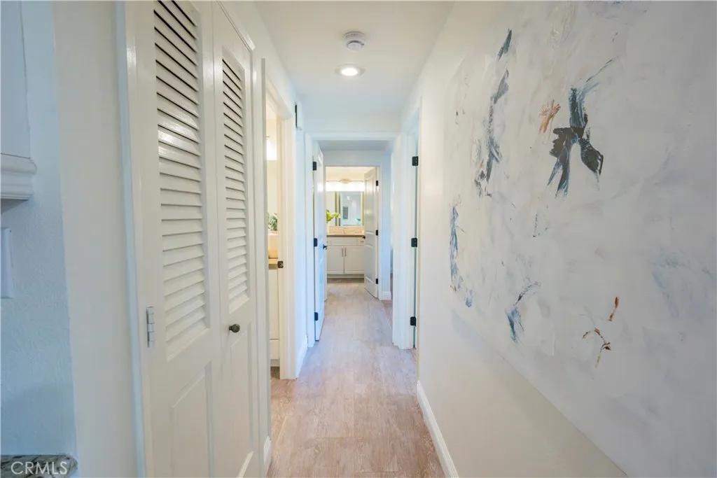Hall to rooms
