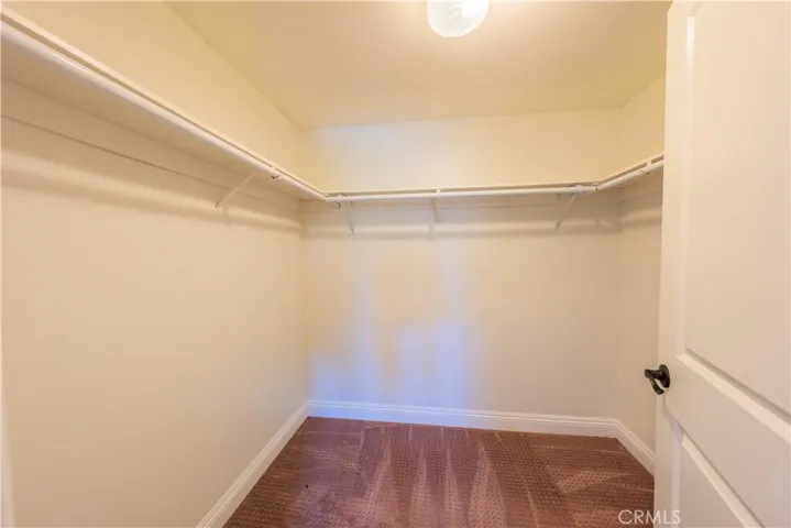Walk in closet