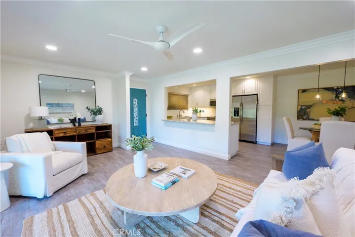 Gorgeous Living, Kitchen and Dining Area