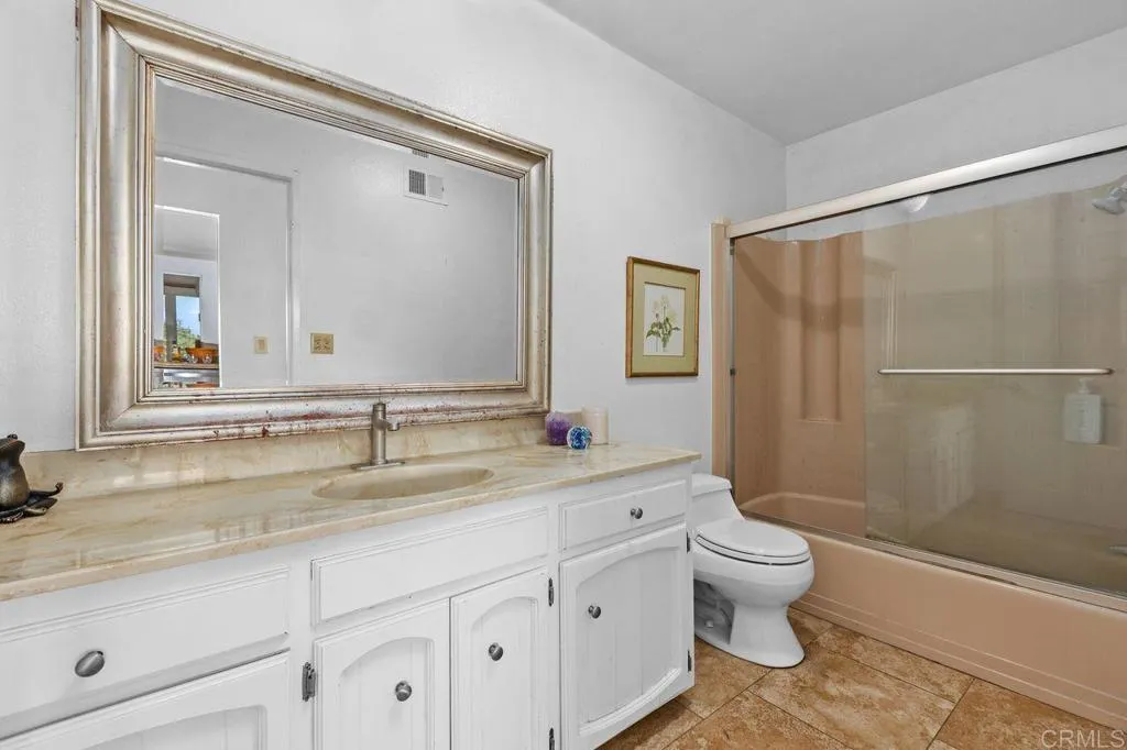 Guest Bathroom Guest Bathroom