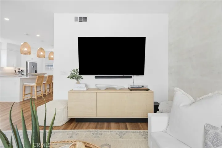 1174 Winslow, Newport Beach, California 92660 — photo 4