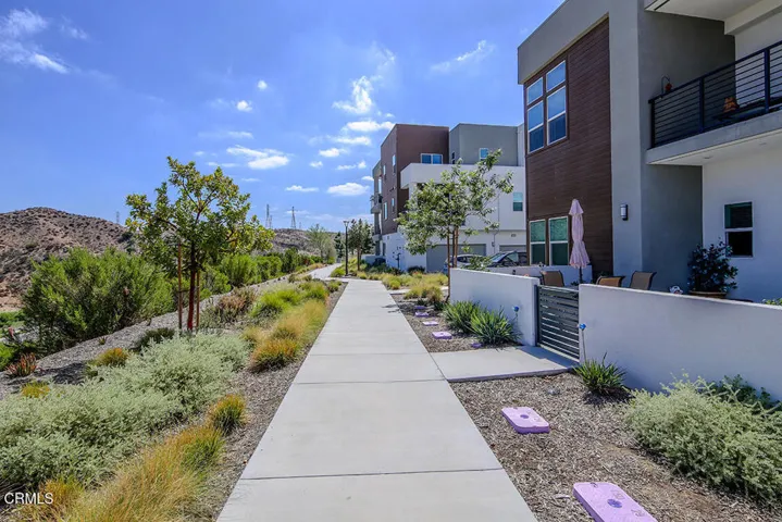 27212 Diamond Peak Lane 301, Valencia, California 91381 — photo 4
