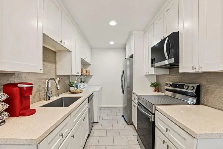 6856 Parkside Avenue, San Diego, California 92139 — photo 4