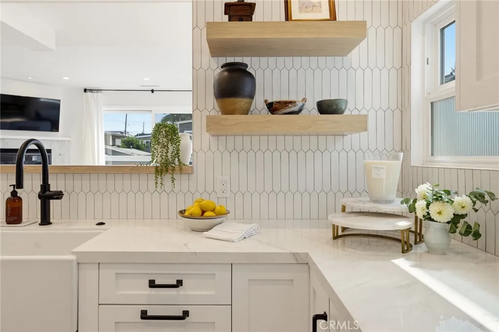 This is not just a "back splash"...these are walls of matte picket tile! This is not just a "back splash"...these are walls of matte picket tile!