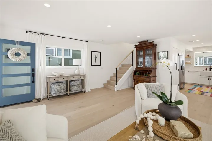 Living room with a view towards the kitchen