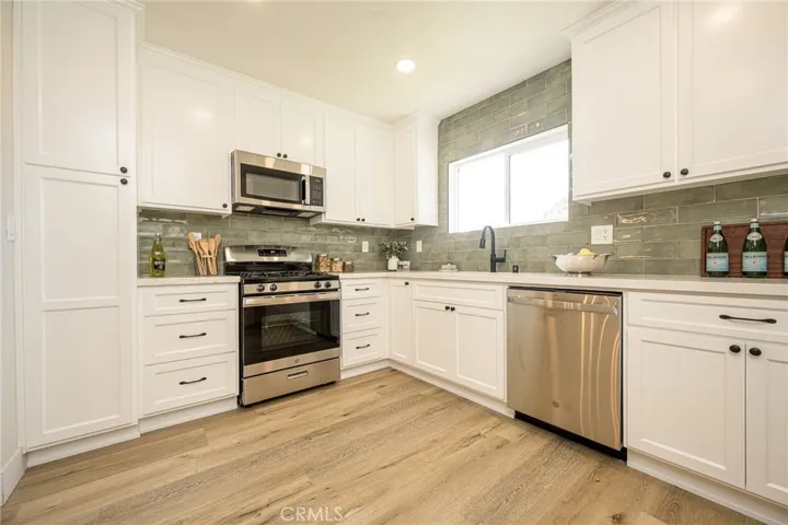 12126 Ainsworth St, Los Angeles, California 90044 — photo 5