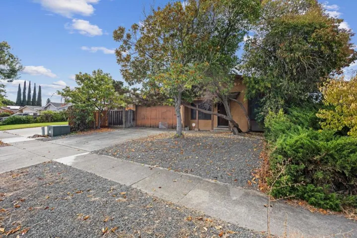 890 Tallman Court, San Jose, California 95123 — photo 4