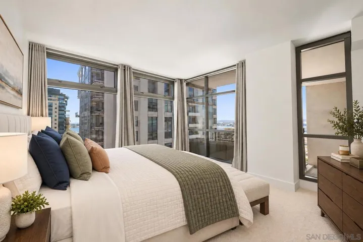 https://zimg.paragon.ice.com/ParagonImages/Property/PA/SDMLS/260023322/17/120/90/d4494dd1e43e191304b0bb3a6bd666c7/3/dd71c4c007ec699d235ffa4262808129/260023322-debe0cdb-4c81-43c0-9e17-841f0a82d3f4.JPG