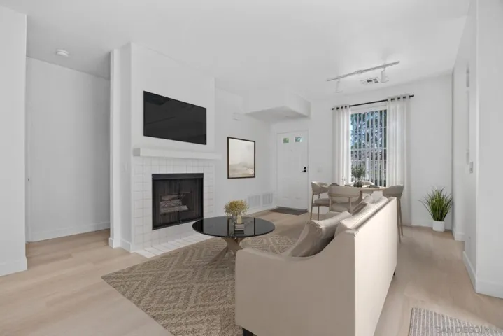 10921 Sabre Hill Dr 375, San Diego, California 92128 — photo 5