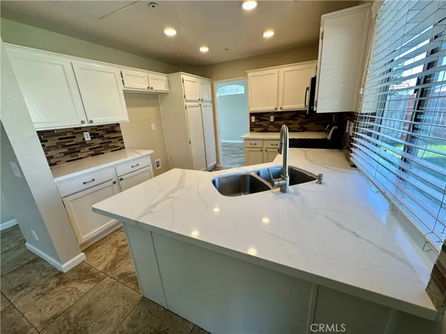 3680 N Live Oak, Rialto, California 92377 — photo 5