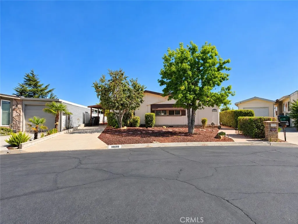 Make 38660 Via Amarilla Your Home! Make 38660 Via Amarilla Your Home!