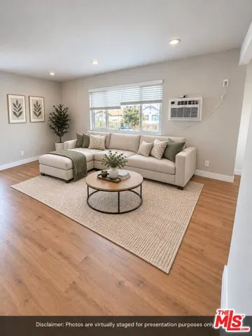 4808 Saturn Street 4, Los Angeles, California 90019 — photo 4