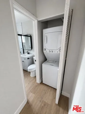 4808 Saturn Street 4, Los Angeles, California 90019 — photo 5