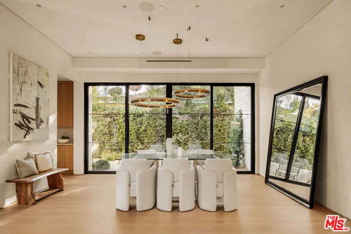 4724 Halbrent Avenue, Sherman Oaks, California 91403 — photo 4
