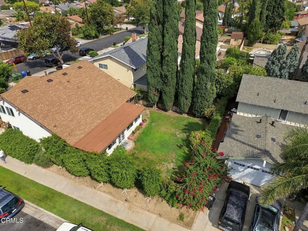 47-web-or-mls-19860_Arminta_St_Los_Angel
