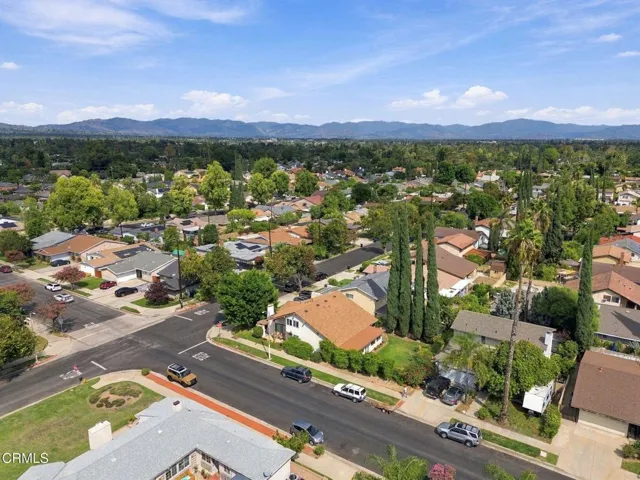 53-web-or-mls-19860_Arminta_St_Los_Angel