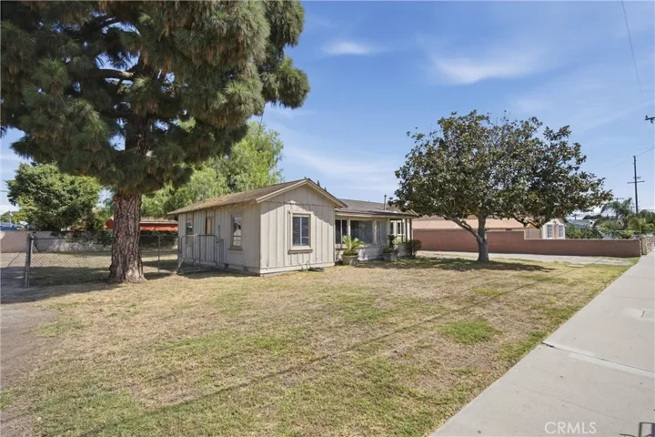 2425 W Occidental Street, Santa Ana, California 92704 — photo 4