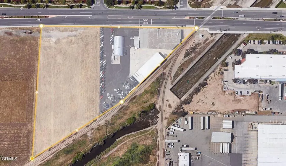 320 E Hueneme Rd
