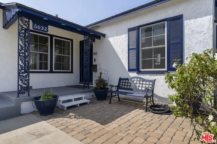 Welcome to 6032 W 74th St