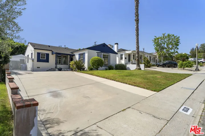 Wide Outer Driveway