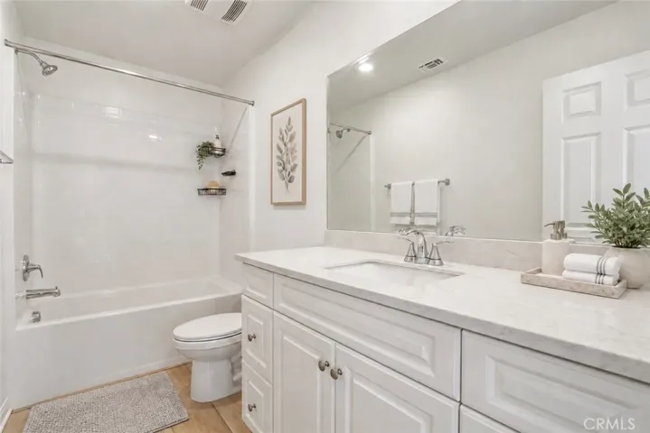 AI Staged - Upstairs Bath