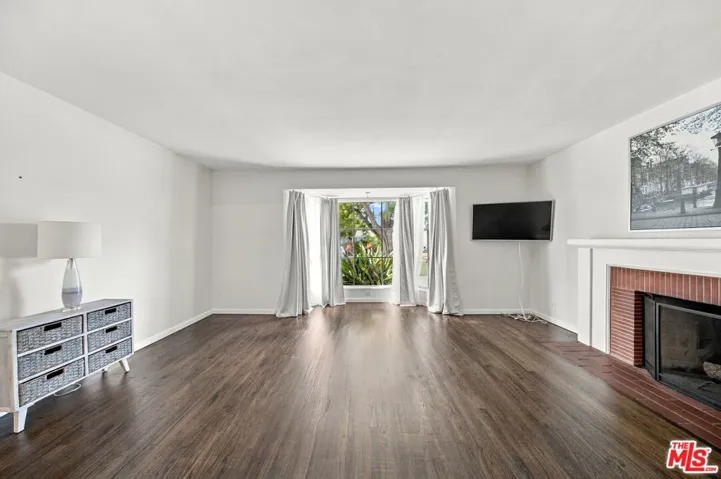 12222 Tennessee Avenue, Los Angeles, California 90064 — photo 4