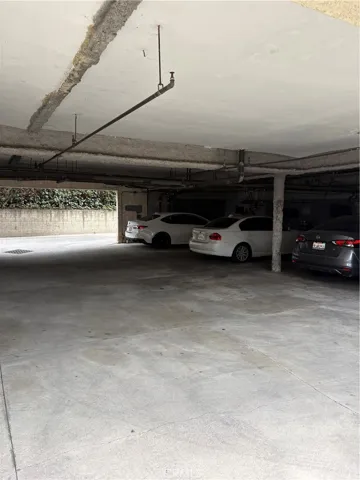 1095 N Raymond, Pasadena, California 91103 — photo 5