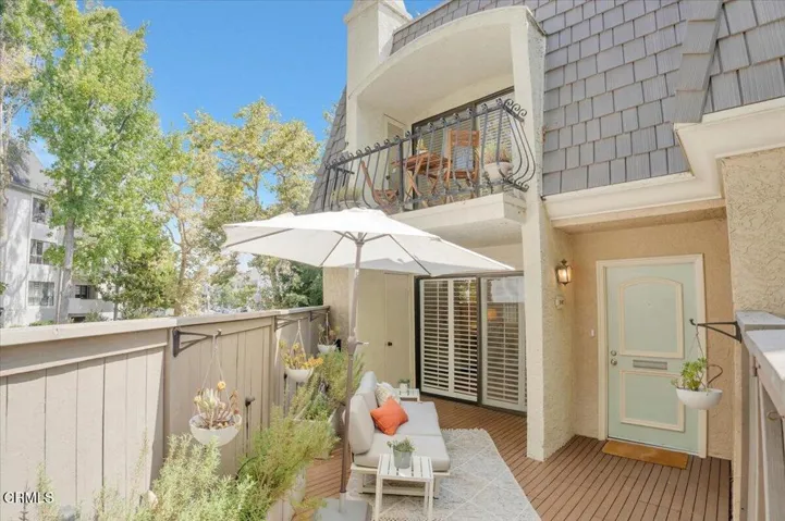 640 Wilcox Avenue, Los Angeles, California 90004 — photo 5