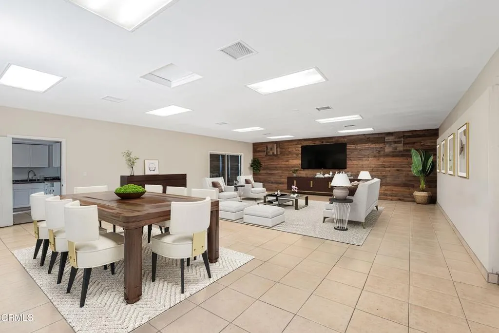 Garage/ Potential ADU