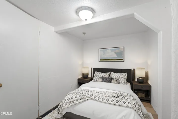 13 basement  Room 2_final