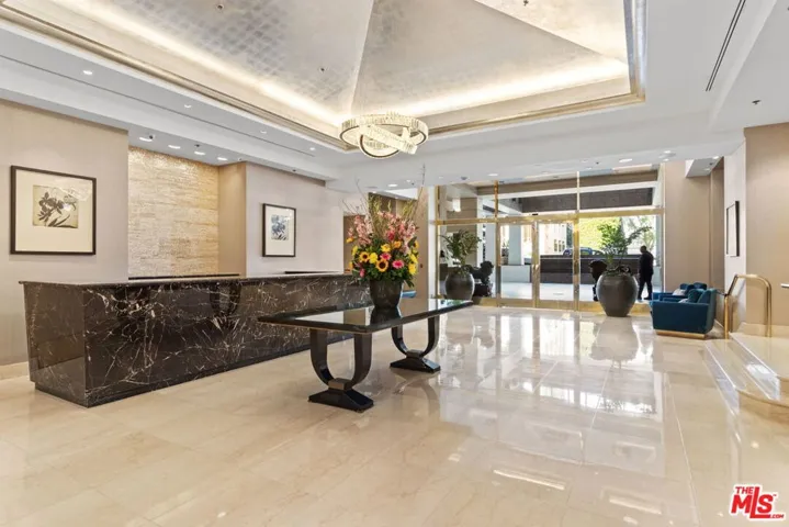 10724 Wilshire Boulevard 503, Los Angeles, California 90024 — photo 4