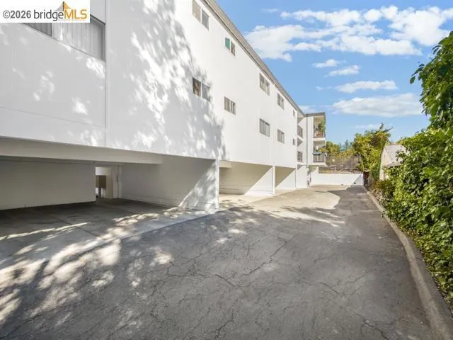 950 Mountain View Dr, Lafayette, California 94549 — photo 4