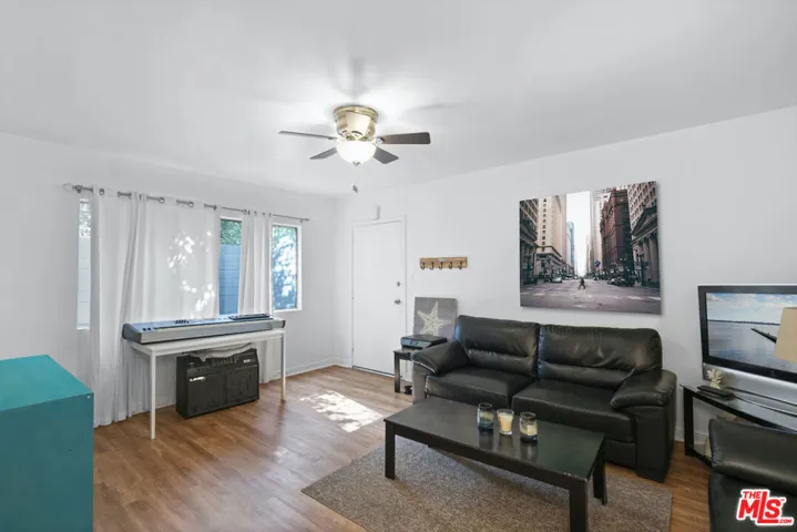 656 Indiana Avenue 3, Venice, California 90291 — photo 4