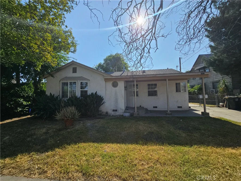 1512 N Pershing
