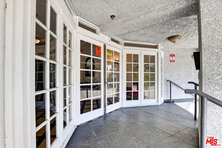4401 Sepulveda Boulevard 104, Los Angeles, California 91403 — photo 4