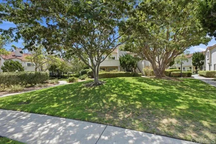 730 Breeze Hill Road 230, Vista, California 92081 — photo 4