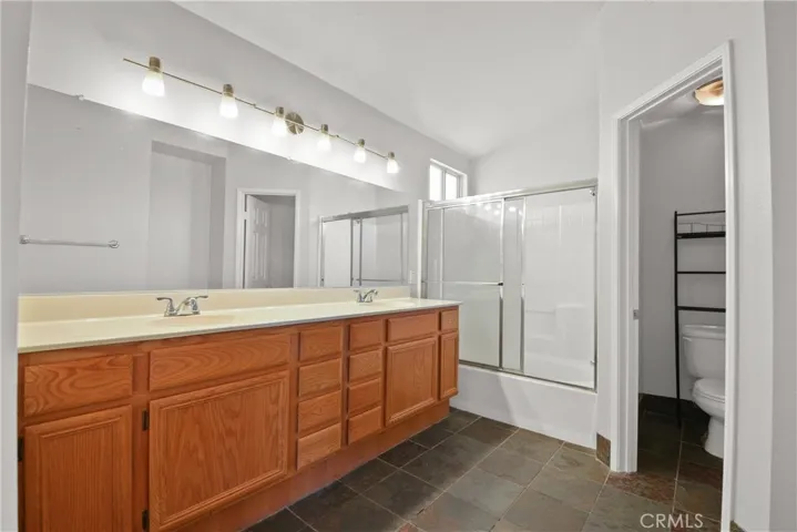 1253 Taft Lane, Corona, California 92881 — photo 4