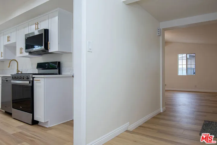 320 W Ashby Street, Azusa, California 91702 — photo 5