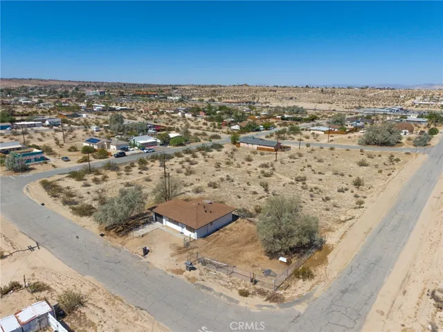 72898 Old Dale Rd, 29 Palms, California 92277 — photo 4