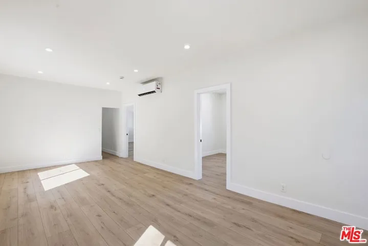 5915 Barton Avenue, Los Angeles, California 90038 — photo 5