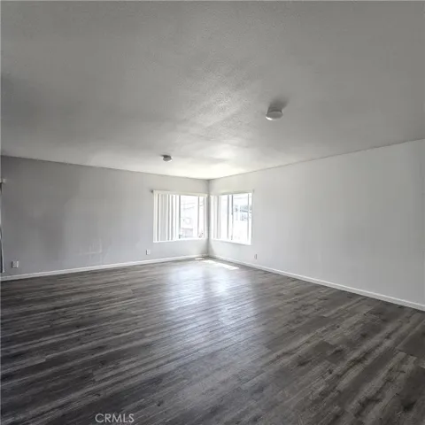320 E Hullett D, Long Beach, California 90805 — photo 5