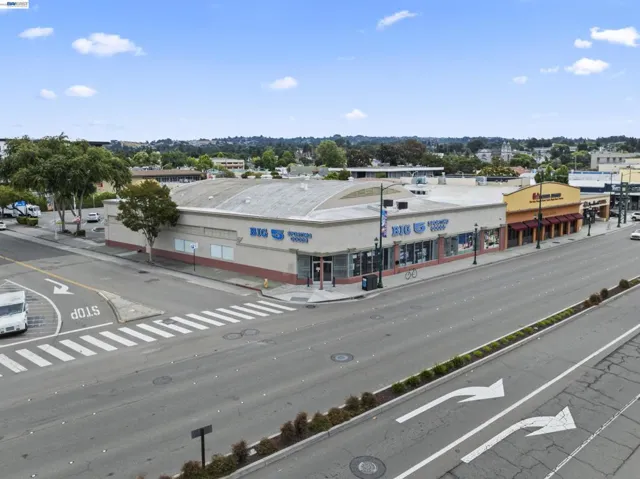 22400 Foothill Blvd, Hayward, California 94541 — photo 5