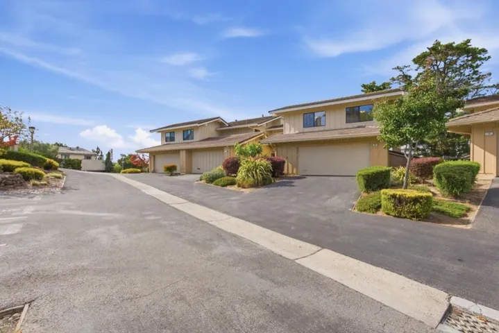 4 Meadowsweet Lane, San Carlos, California 94070 — photo 5