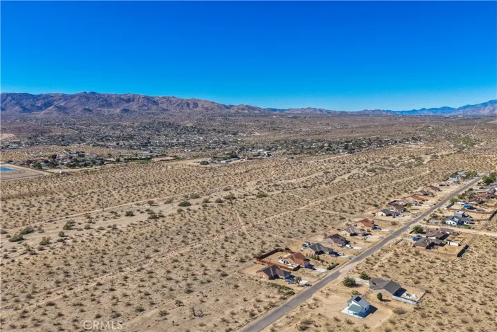 62407 Crestview Drive, Joshua Tree, California 92252 — photo 5