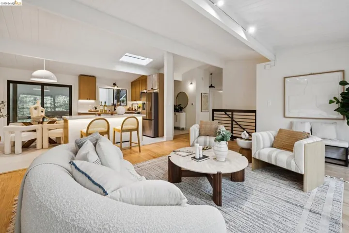 7101 Pinehaven Rd, Oakland, California 94611 — photo 4
