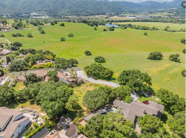 2391 Mantelli Drive, Gilroy, California 95020 — photo 4