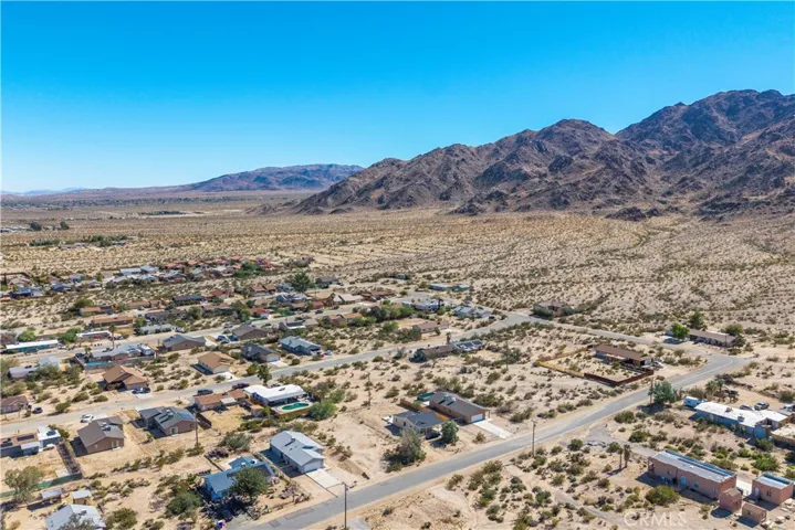 7025 Mission Avenue, 29 Palms, California 92277 — photo 4