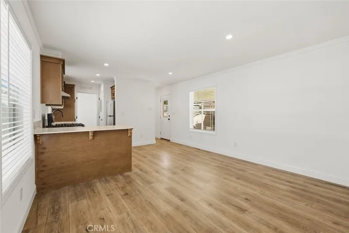 2193 Los Feliz Drive 8, Thousand Oaks, California 91362 — photo 5